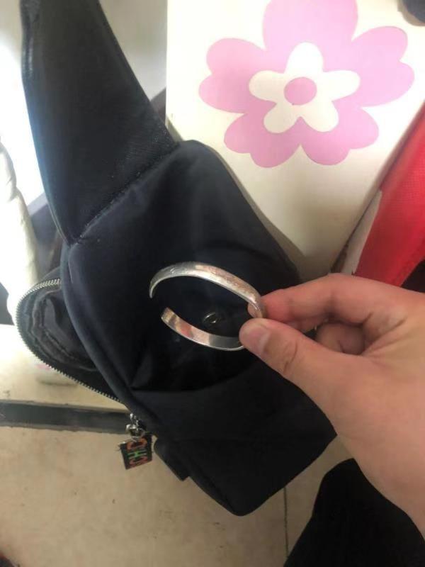 朋友圈晒旅游美照，女子旅行归来后悔死了……-1.jpg