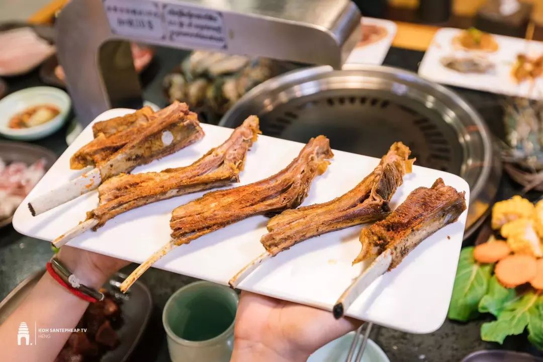 海鲜火锅烤肉三管齐下！这家金边的自助餐把你的胃安排的明明白白！（文末有福利）-5.jpg