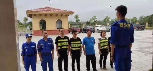 痛心！年仅19岁！这名蓝天救援队志愿者，就这么走了……-9.jpg