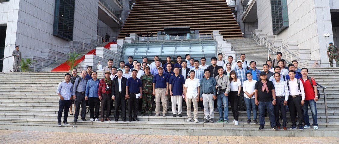 国防部组织73家媒体视察云壤海军基地 美国谣言不攻自破-1.jpg