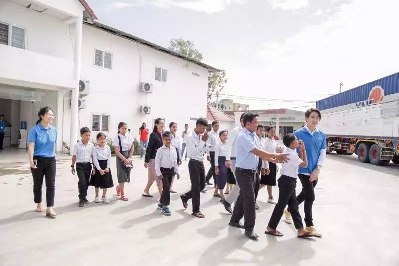 中通送温暖 | 一带一路新篇章，中柬友谊新开端-9.jpg