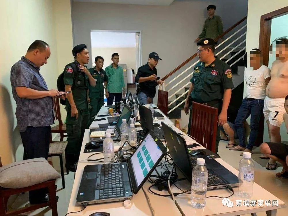 暹粒7名中国人涉嫌非法网络赌博，被警方连窝拔起！-2.jpg