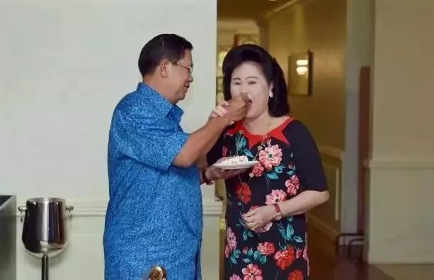 洪森总理的七夕——“虐狗”时刻教你如何秀恩爱！-8.jpeg