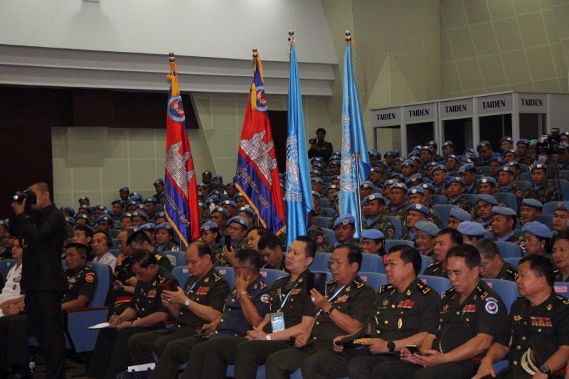 国防部举办欢迎仪式迎接维和部队回国-2.jpg