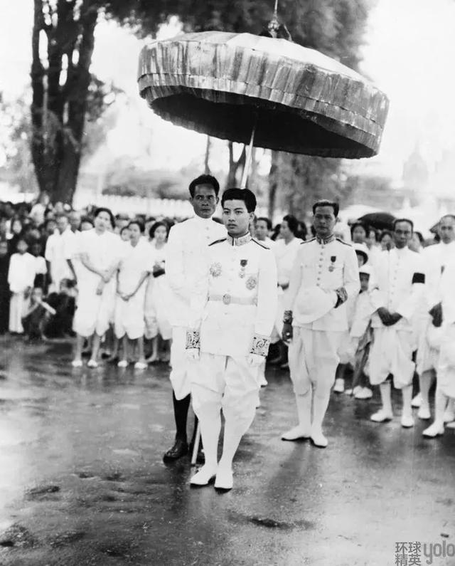 传承力量·权力 | 柬埔寨王室（下）：西哈努克，永不沉没的国王-6.jpg