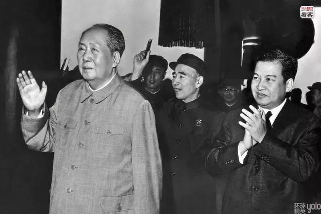 传承力量·权力 | 柬埔寨王室（下）：西哈努克，永不沉没的国王-12.jpg