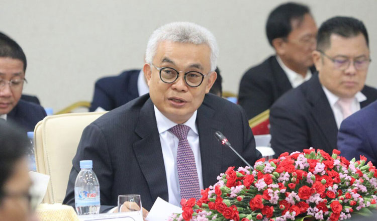 Aun-Pornmoniroth-the-Minister-of-Economy-and-Finance.jpg