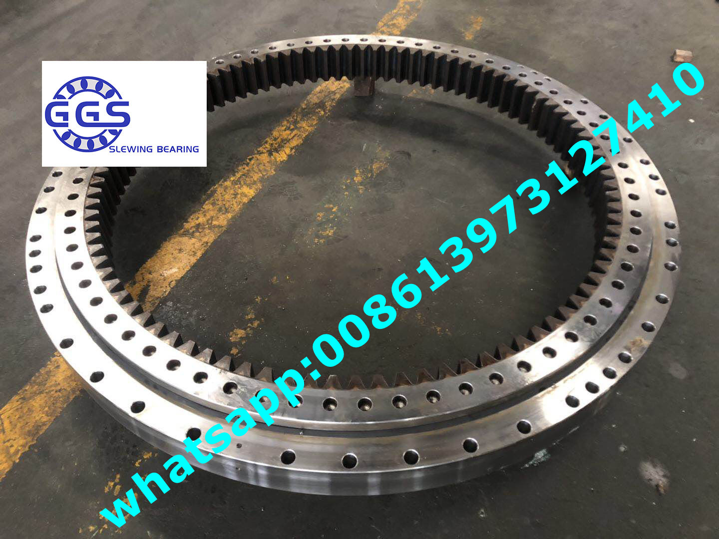 VOLVO EC210B SLEWING BEARING.jpg