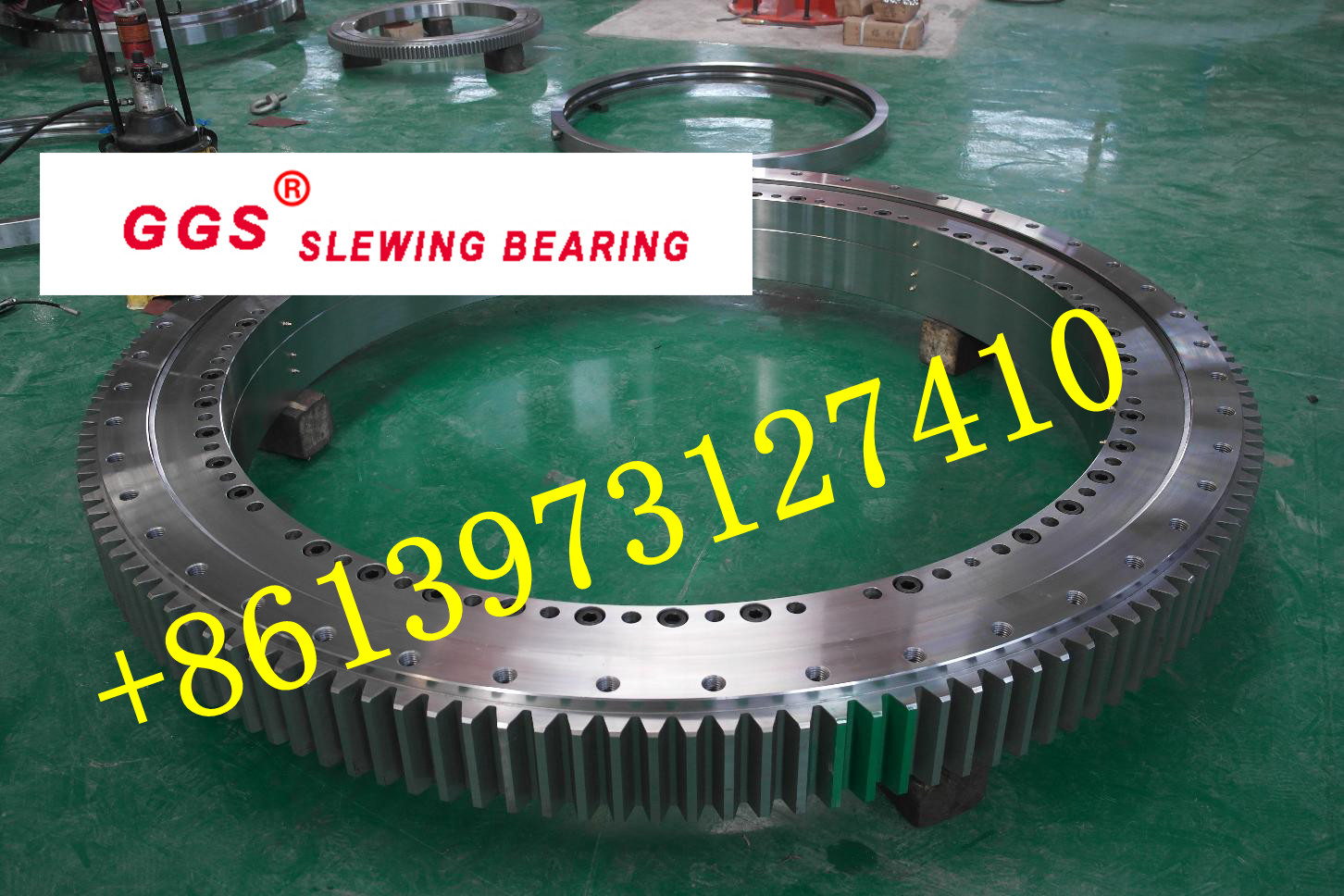 GRUPP SWING BEARING 1.jpg