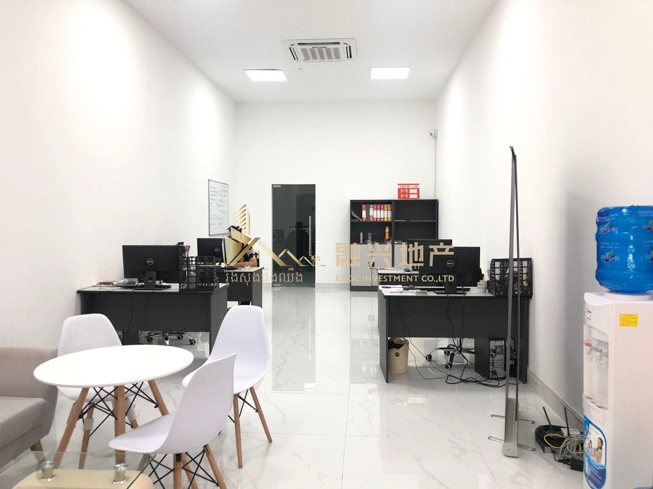 莫尼旺中央市场附近 旺铺转让-3.jpg