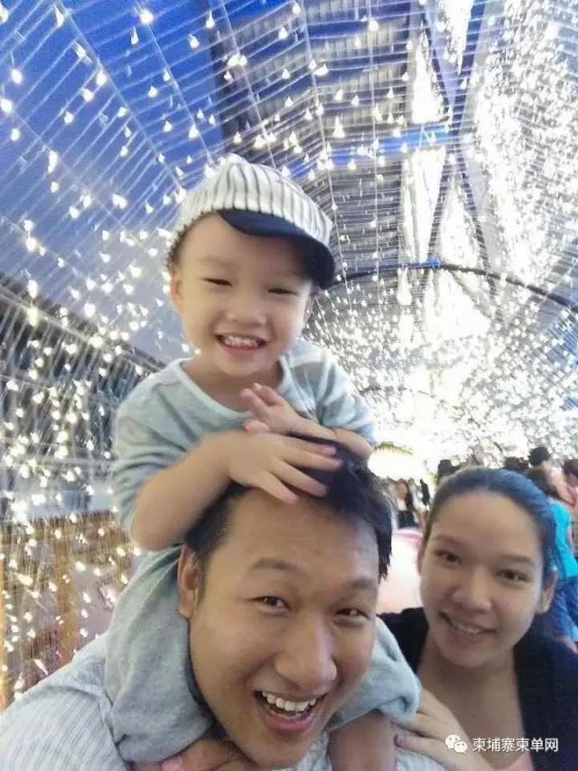 她从餐厅小妹蜕变成职场丽人，竟是因为网络小说-4.jpg