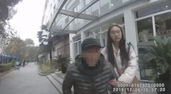 9旬老人思子心切出走迷路，儿子的做法令人寒心-1.jpg