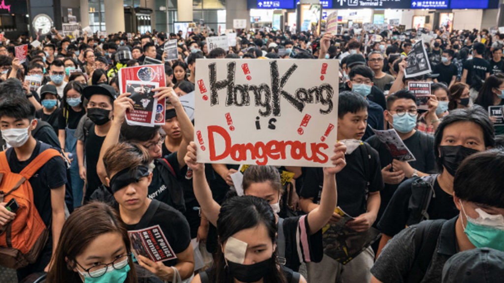 眼见不一定为实 香港社会正被假新闻撕裂-1.jpg