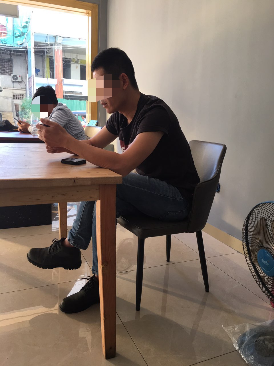 235448iu613rqlzr35tqcx.jpg