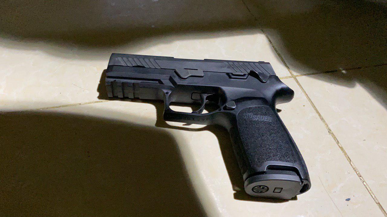 堪比港片!金边警察与毒贩当街枪战【附视频】