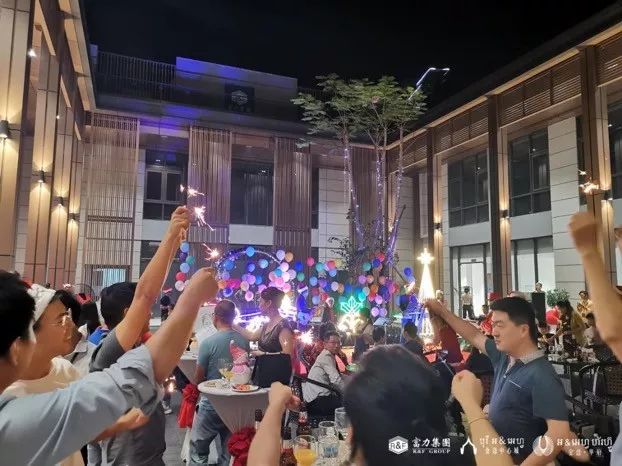 富力圣诞缤纷夜，共聚金边中心城-6.jpg
