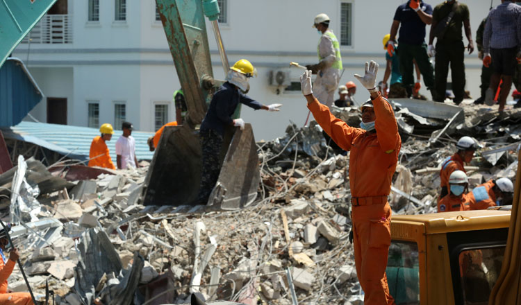 seven-story-building-collapsed-in-Preah-Sihanouk-province-CHOR-27.jpg