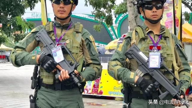 国产97B短步枪现身柬埔寨！枪口古怪尺寸短，已在东南亚三国出现-1.jpg