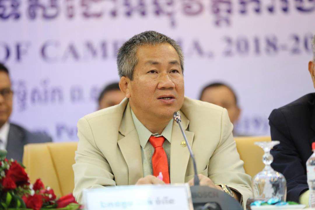 大城-2-柬埔寨奥林匹克委员会（NOCC）秘书长沃忠南.jpg