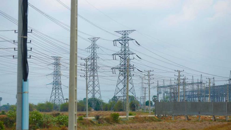 companies_powered_by_the_state-run_electricity_du_cambodge_edc_or_private_compan.jpg