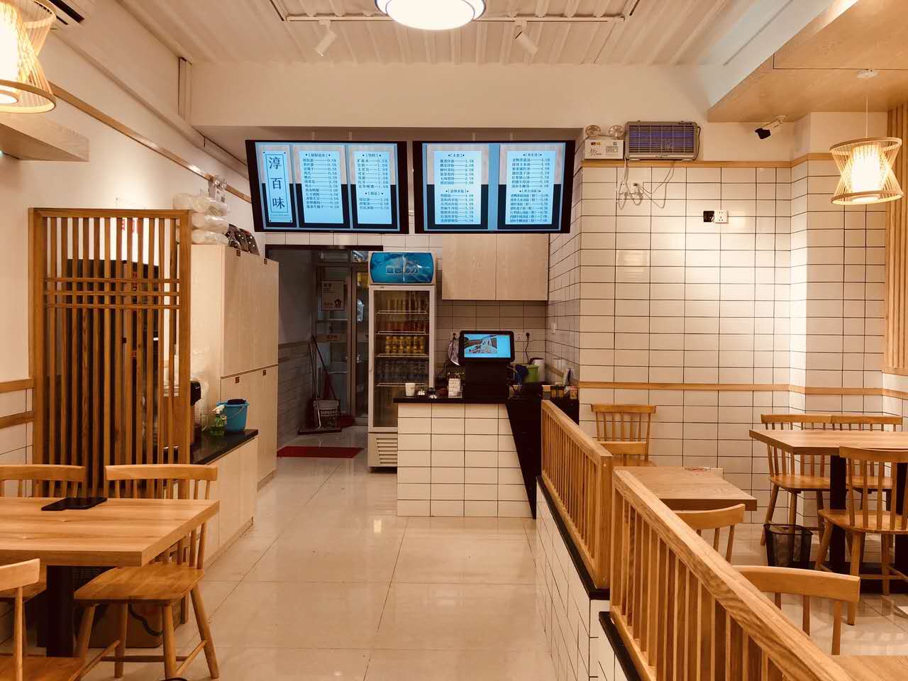 民宿餐厅 （金边淳百味餐厅） (1).jpg