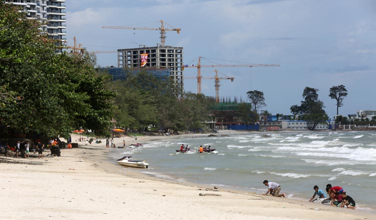 Indepandent-beach-in-Sihanouk-ville-CHOR8642-2.jpg