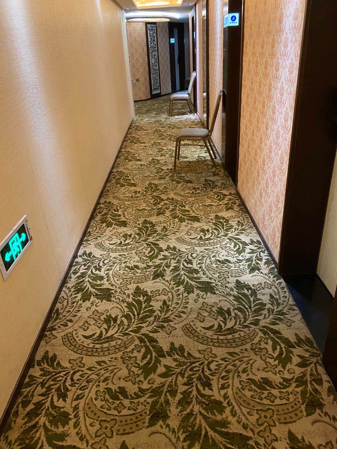酒店