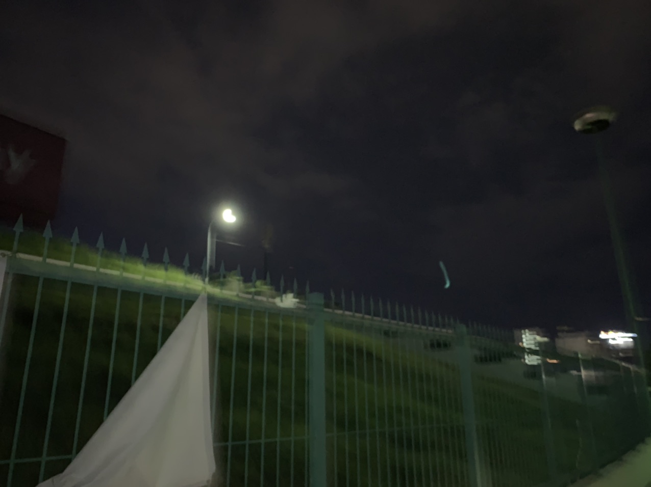 front1_Fu56Un7_v_kfrmfx7MpJZbed_6pr.jpg