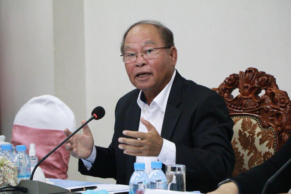 大城1-卫生部部长蒙文兴.jpg