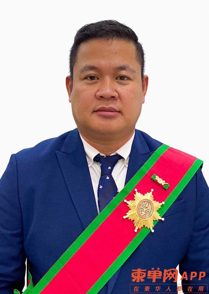 华杰勋爵.jpg