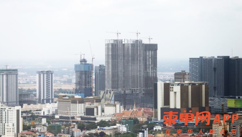 p2-s3-a-view-of-phnom-penh-skyline-last-year-photo-hong-menea.jpg