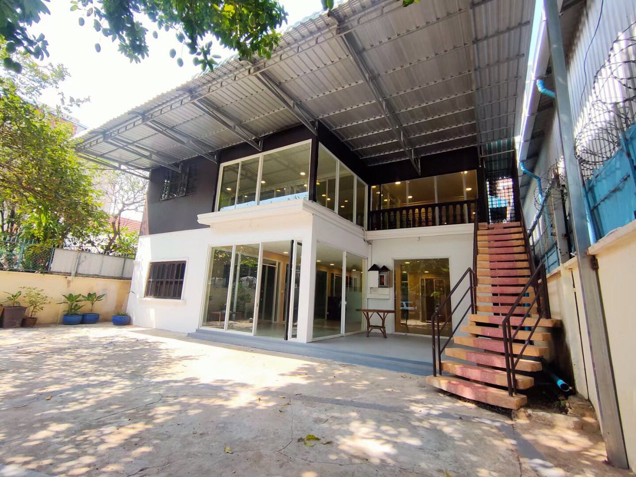 front1_0_FgkY6-_UJ-RYLIjOJHQOacn8es1n.1617934131.jpg