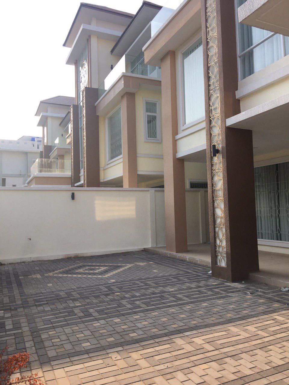 front1_0_FlxRWJPnbZl43g-mxOt-4ZBvLo1j.1618219609.jpg