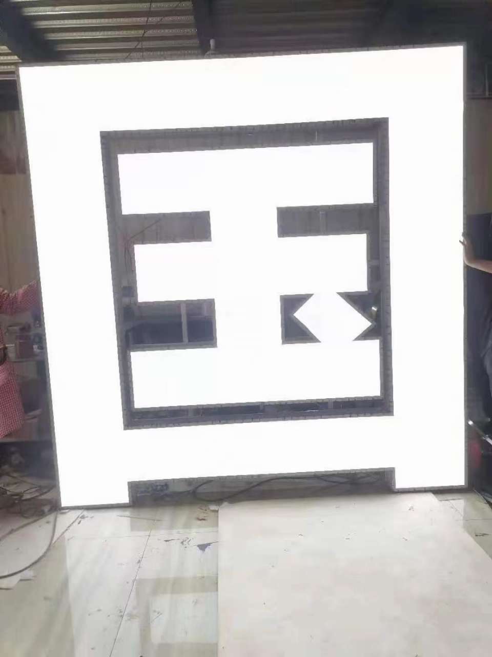 front2_0_FsBvX8ghZpTHSbPQN6TwivcP5_N_.1623899144.jpg