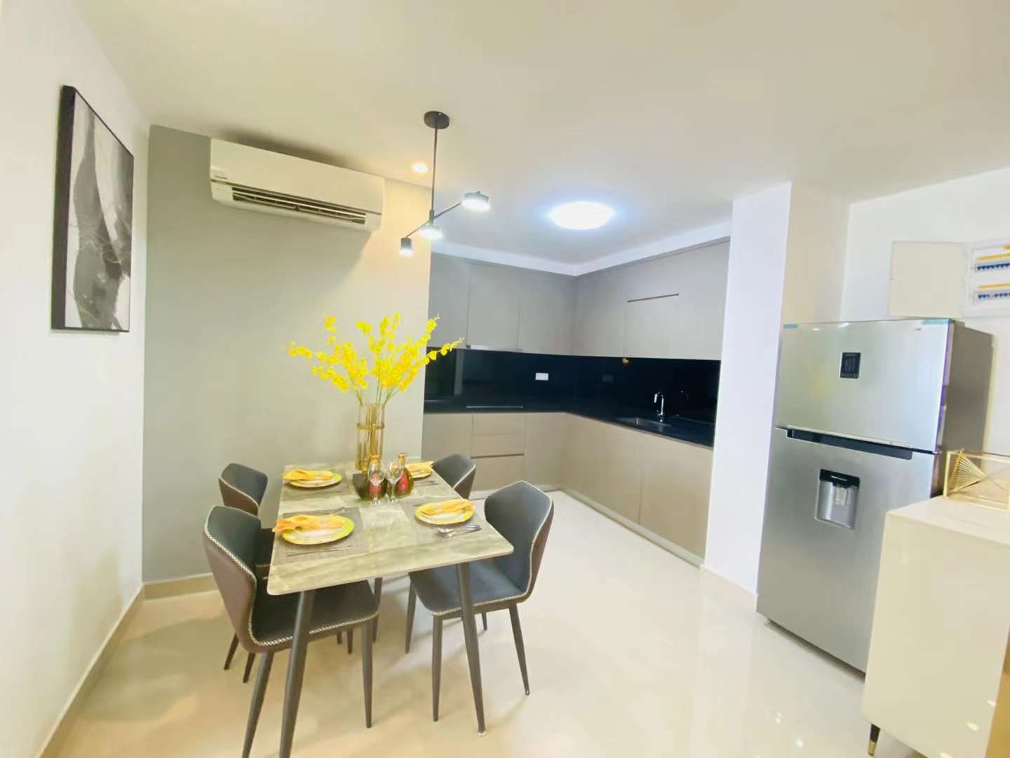 20220112150126front2_0_317444_FhEeLqodSF9TZK6rd2BhB7-efmb7.jpg