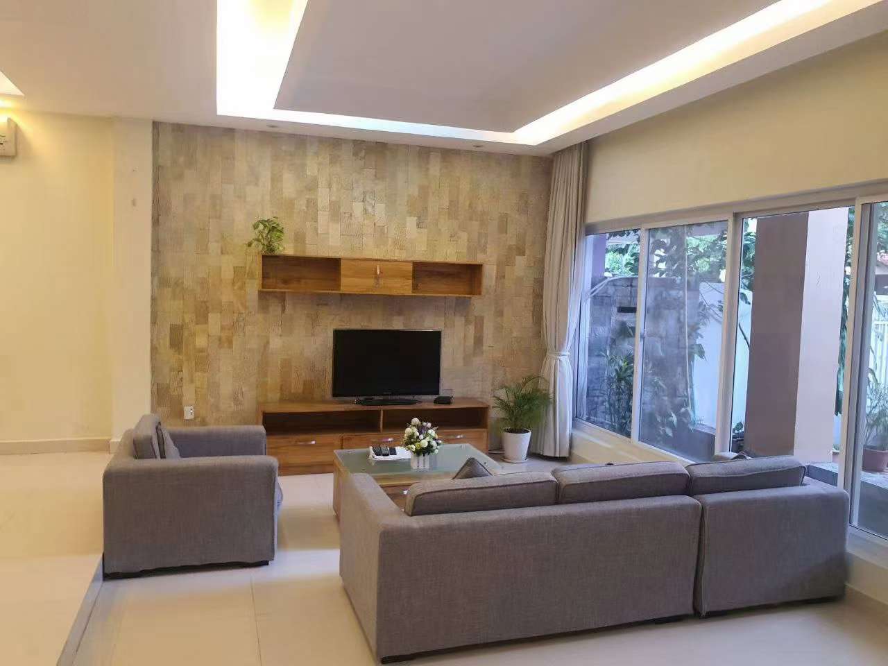 20220206225836front2_0_317444_FsoaF8V-uVyK-EI7dko4TjaYagH1.jpg