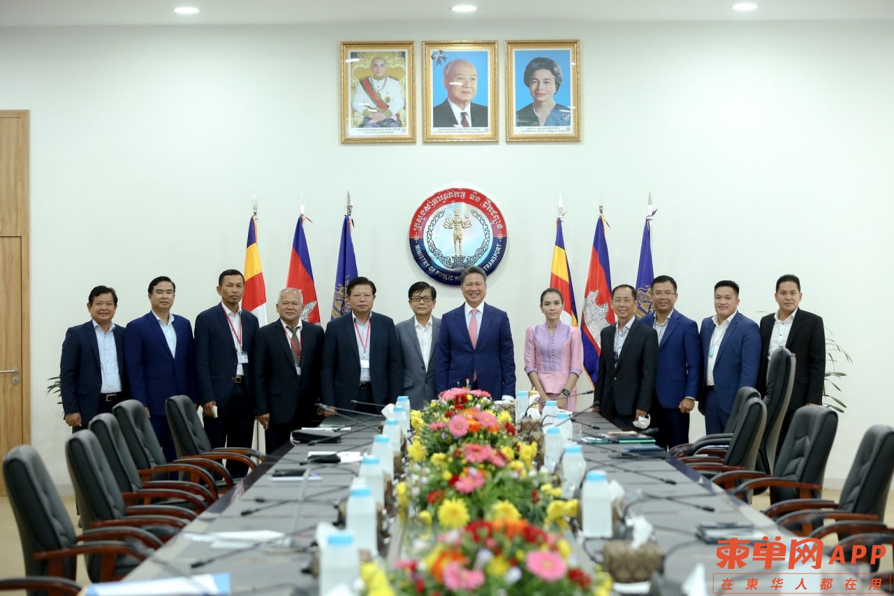kromhunchina-1-rasmeinews.jpg