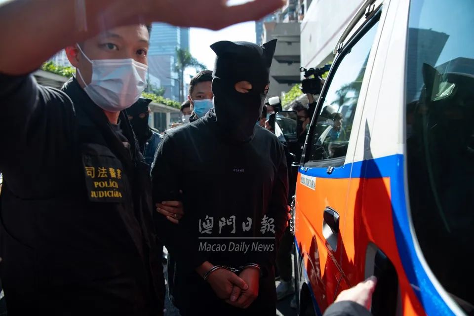 太阳城集团创办人周焯华等21人被起诉，被控创立犯罪集团等罪