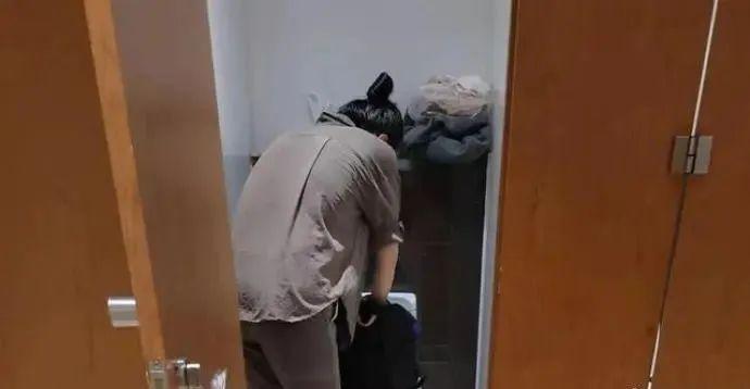 946.jpg