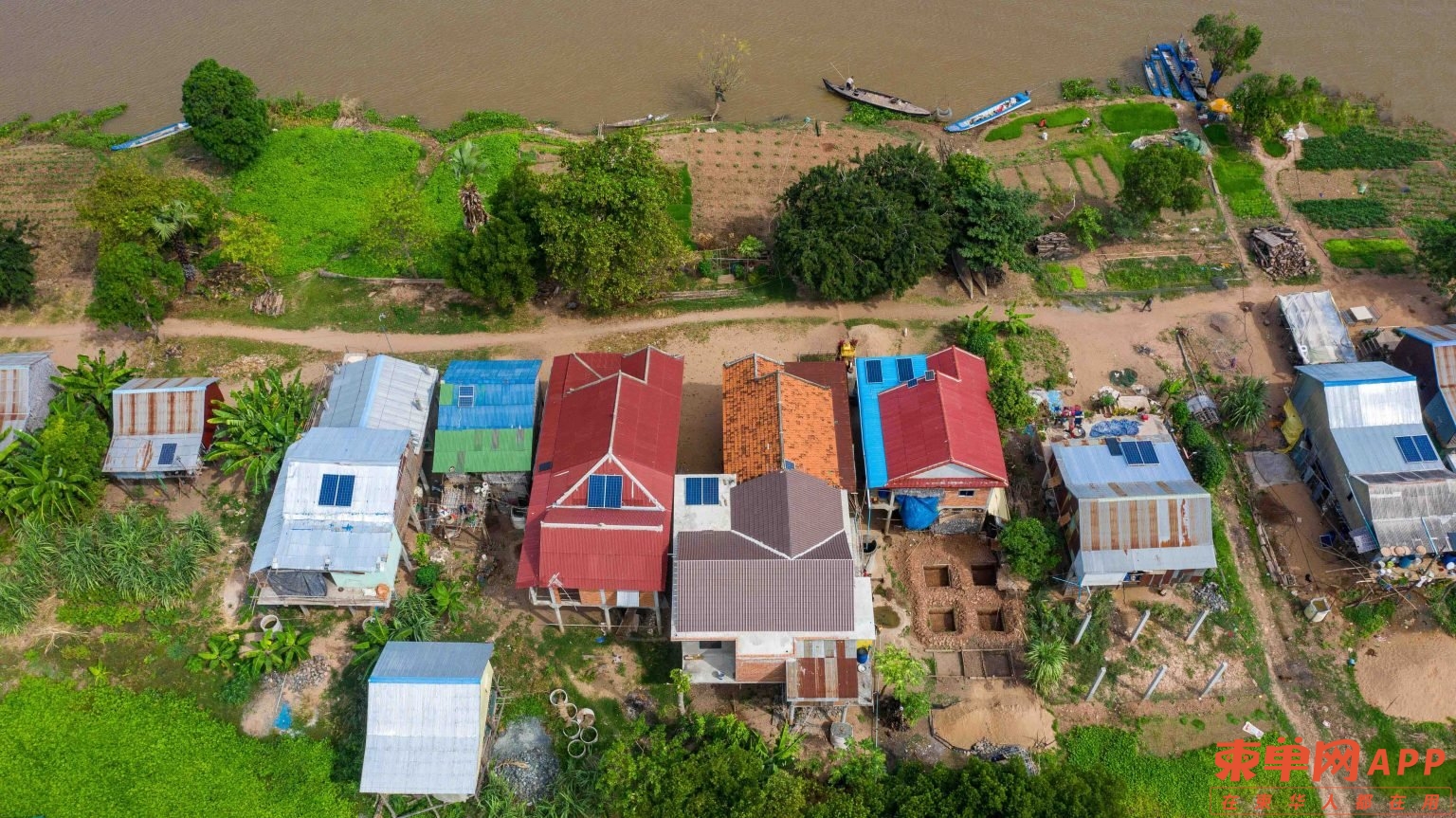 柬埔寨245个村庄未通电