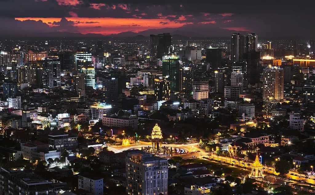 柬埔寨夜景.jpg