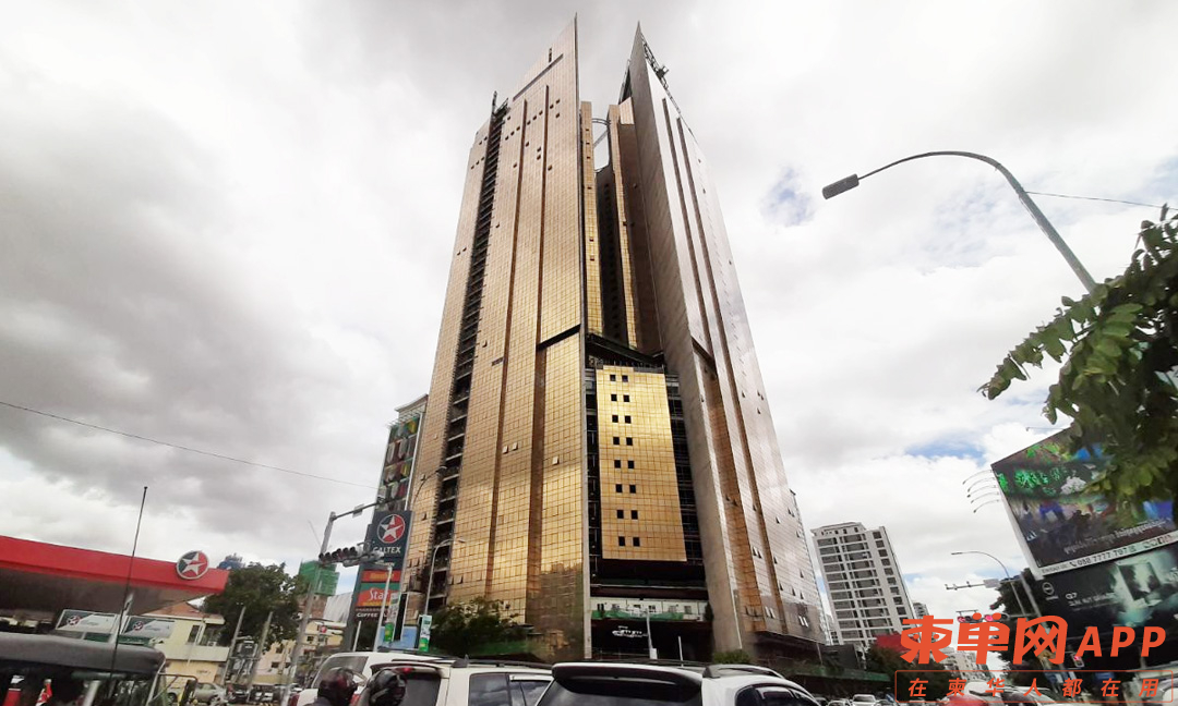 Golden-tower-42.jpg