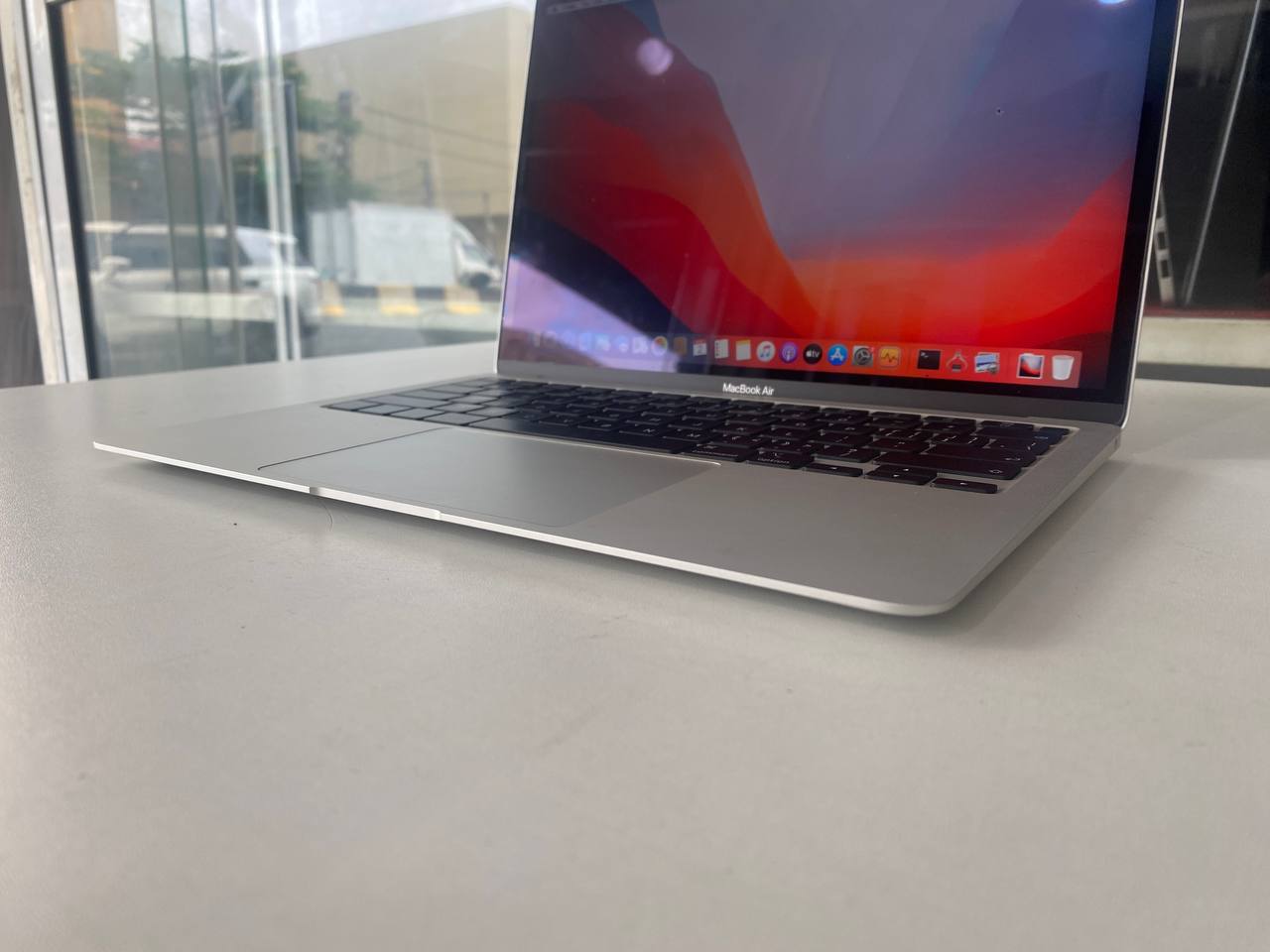 macbook  air 2020 CPU i5-10th 2.jpg