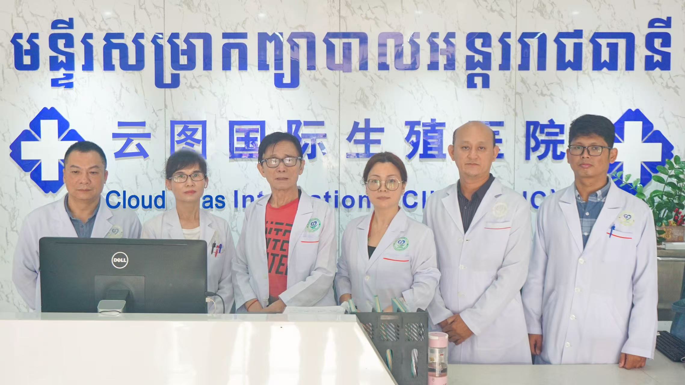 一发未中！她在柬埔寨成功“拼出”一对双胞胎