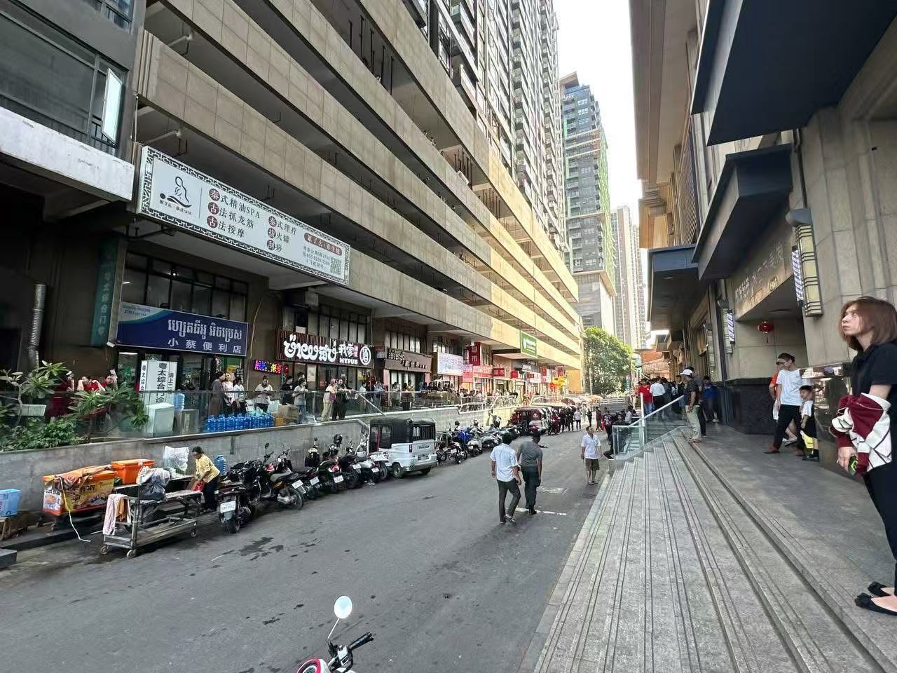 突发！金边一名女子坠亡