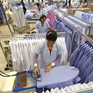 政府将制定《2018年至2025年柬埔寨成衣业发展战略》