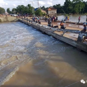 洪水肆虐，柬埔寨多地损失惨重！