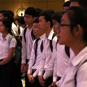 181名柬埔寨新生获中国政府奖学金