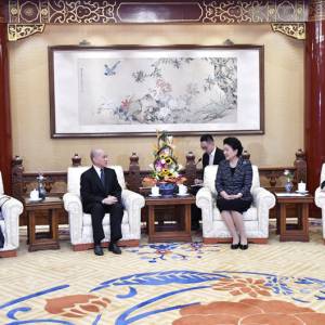 国王国母在京会见中国副总理刘延东