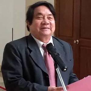 救国党官员或将被免职除薪